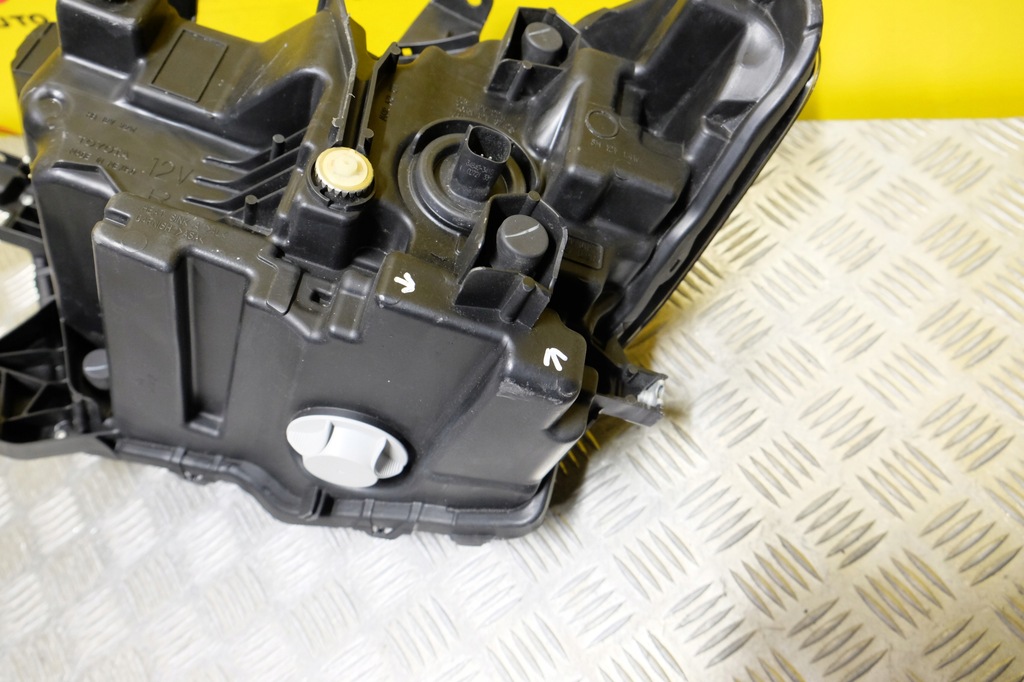 фото №12, Toyota tacoma lift 2020- фара лампа full led права usa