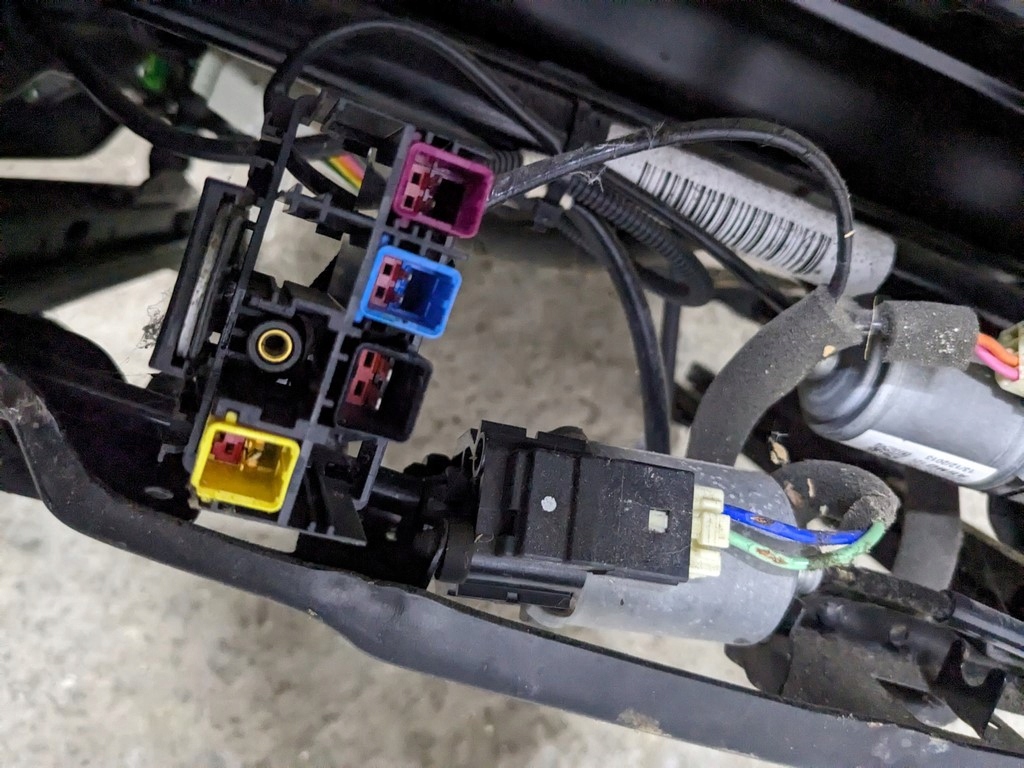 фото №14, Сидіння водія з підігрівом правий перед ford ranger v 12-20r