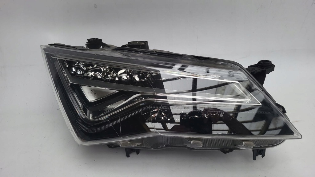 Купить Seat ateca 16- фара правый  перед передняя full led 576941008f