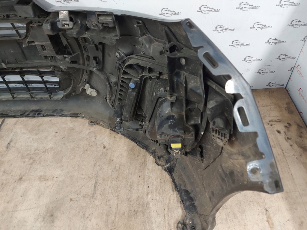 Peugeot 308 1 рестайлінг  12r бампер перед передній led Київ