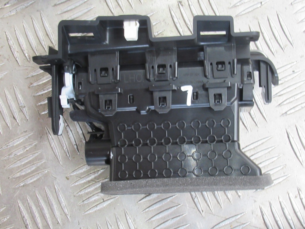 фото №5, Jeep compass ii lift решётка диффузор консоли левый