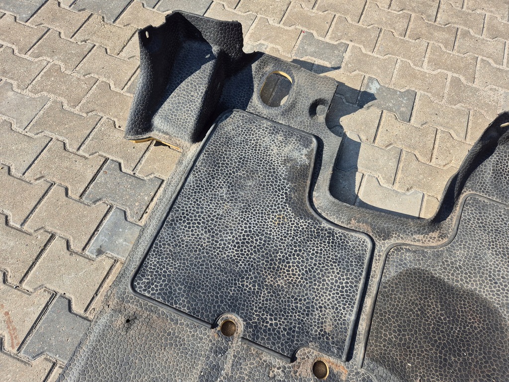 фото №7, Renault trafic ii opel vivaro a обшивка кабины заглушка коврик