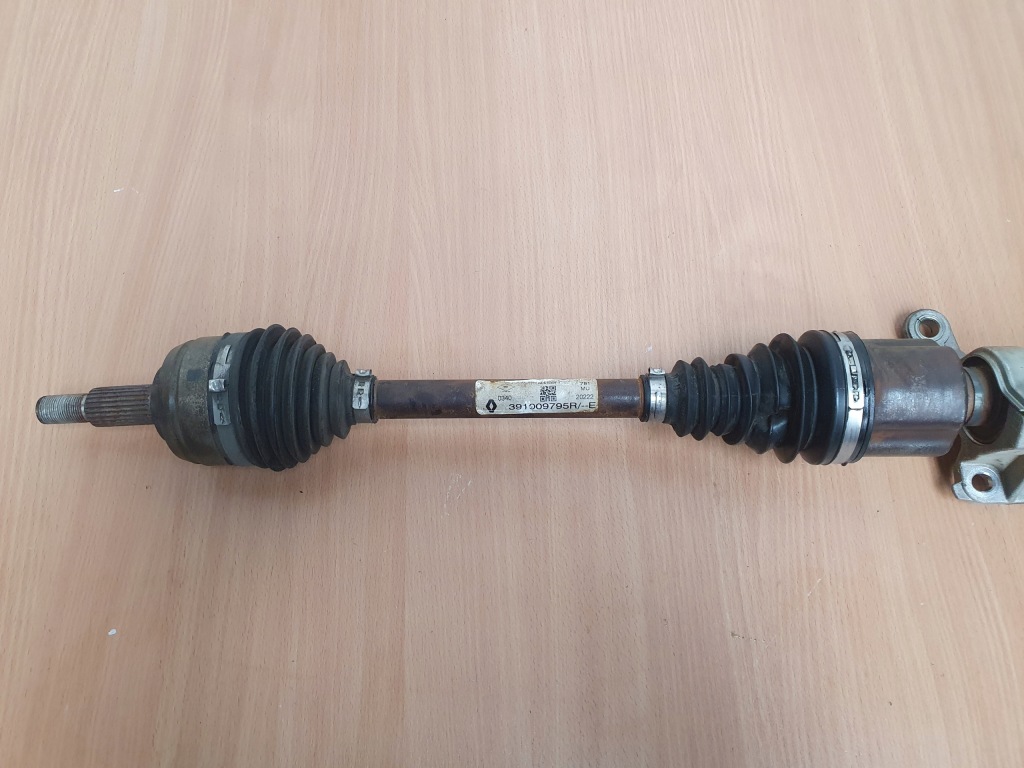 Привідний вал перед права renault express 1.5 blue dci 391009795r Ціна