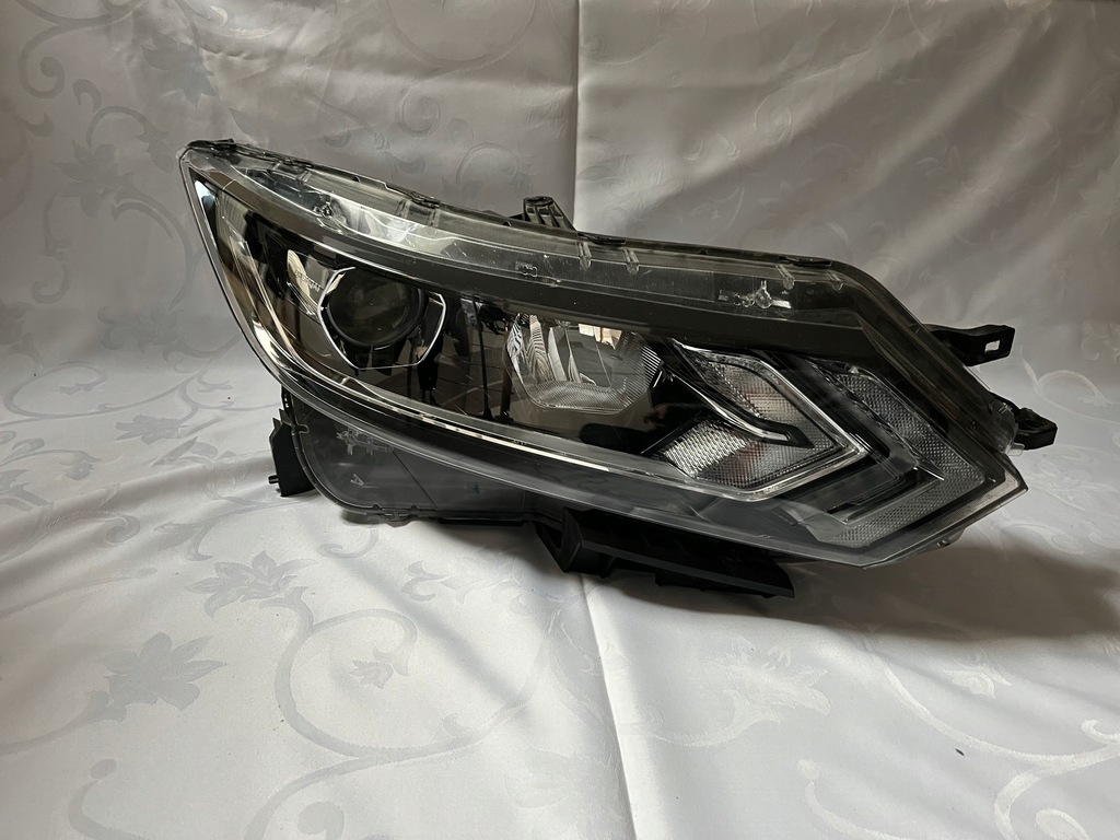 фото №1, Фара правый лампа nissan qashqai /rogue sport led 2017-oryginał б/у