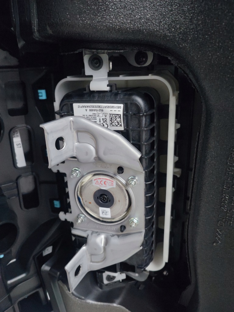 фото №11, Панель приладів консоль подушка безпеки датчик ремені renault arkana rs line золотий ремінь