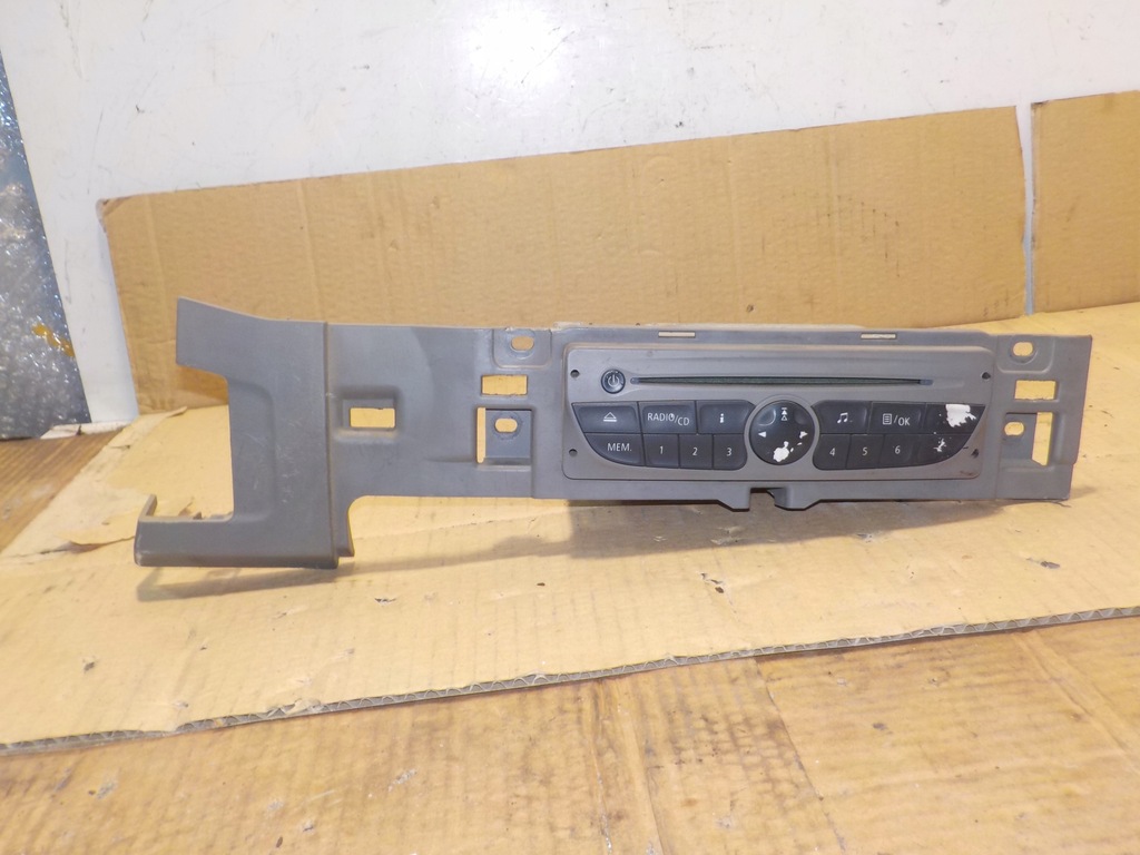 фото №1, Renault kangoo ii 08-13r. рамка радио + радио 281150042r - c