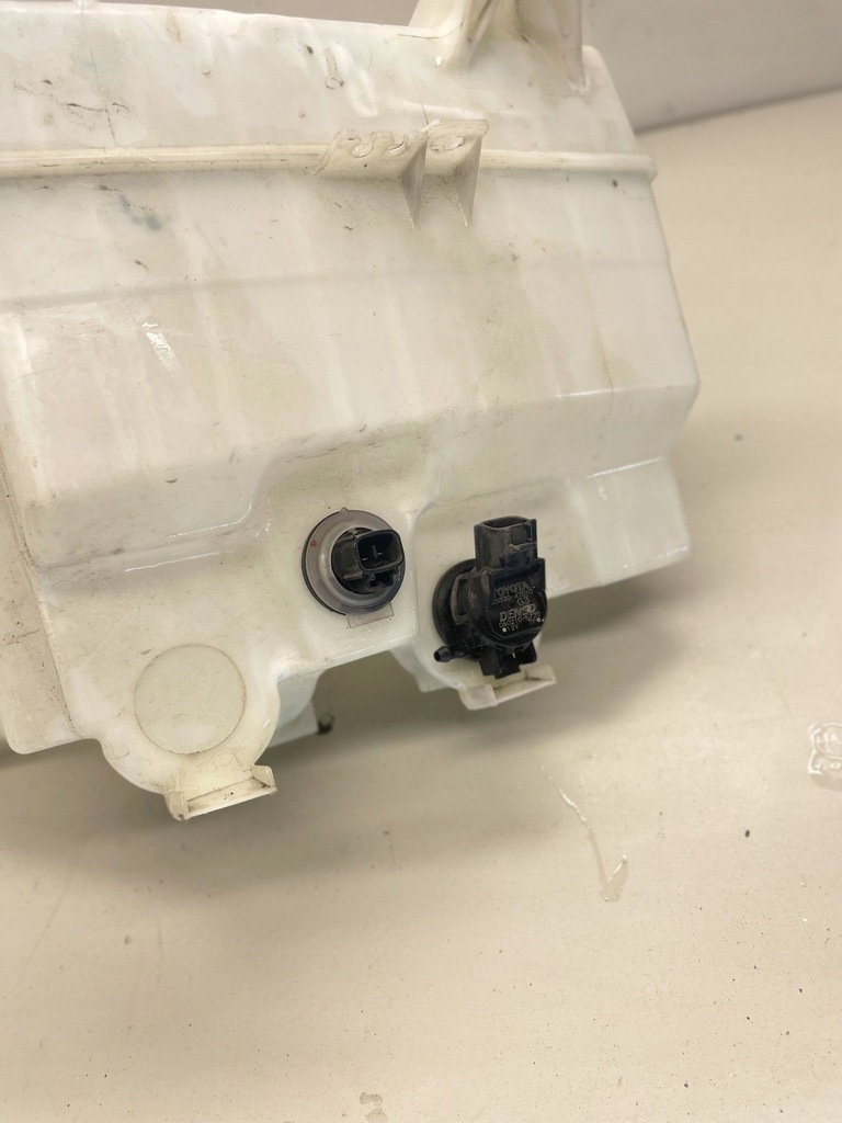 фото №7, Бачок омивача lexus es 300h 6th gen 8531533460