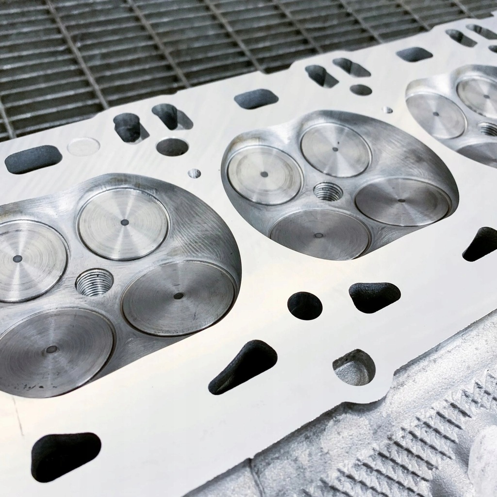 фото №8, Bmw 5 e60 e61 2007 правая сторона головка двигателя