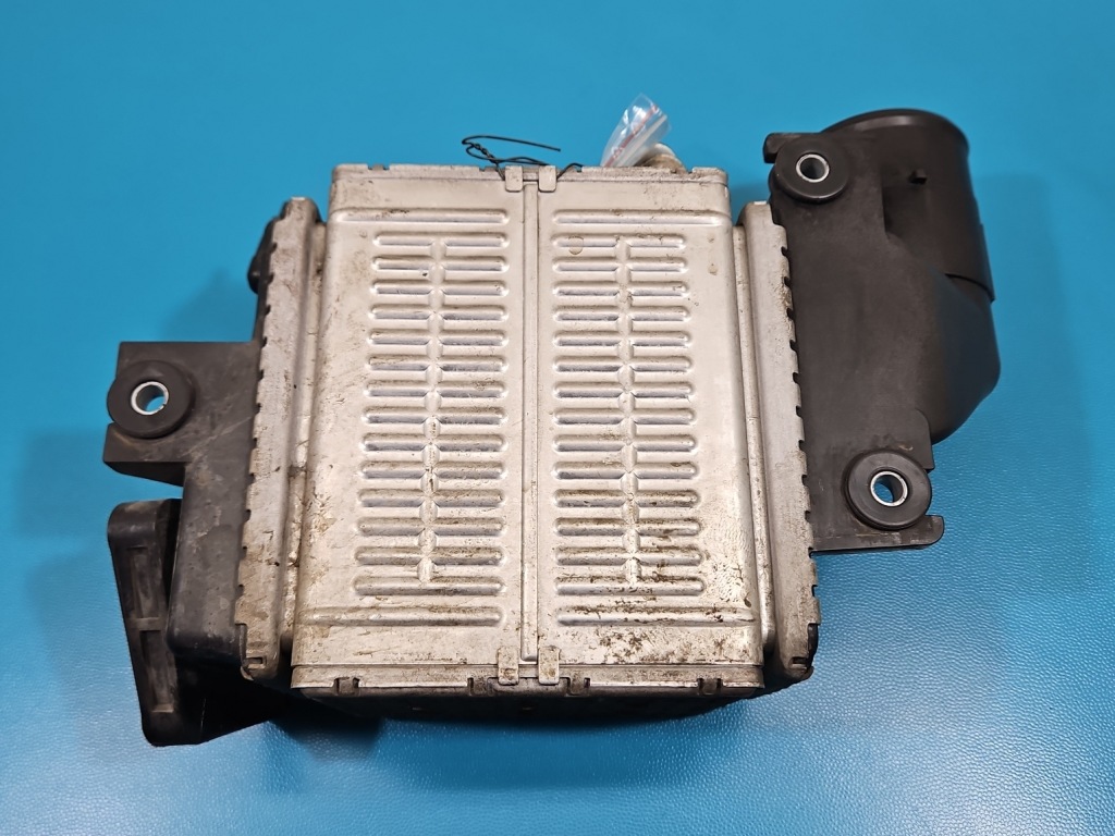 Интеркулер lexus nx i 14-21 127000-1183 2.0 t Киев