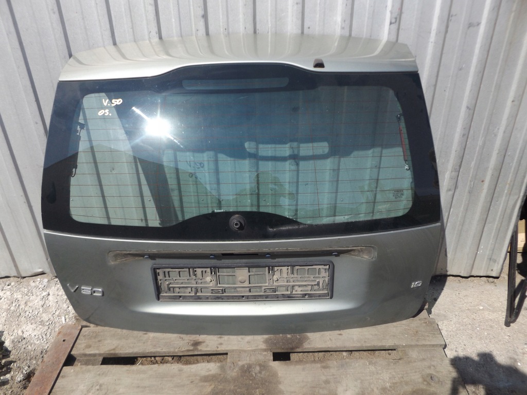 фото №2, Volvo v50 кришка багажника задня