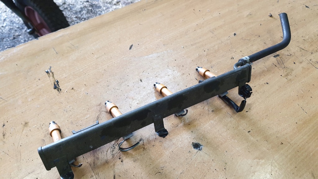 фото №1, Suzuki wagon r+ ii молдинг впрыскная форсунки 1.3