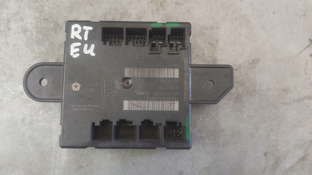 фото №1, Voyager town caravan 08-20r модуль двері правий перед europa