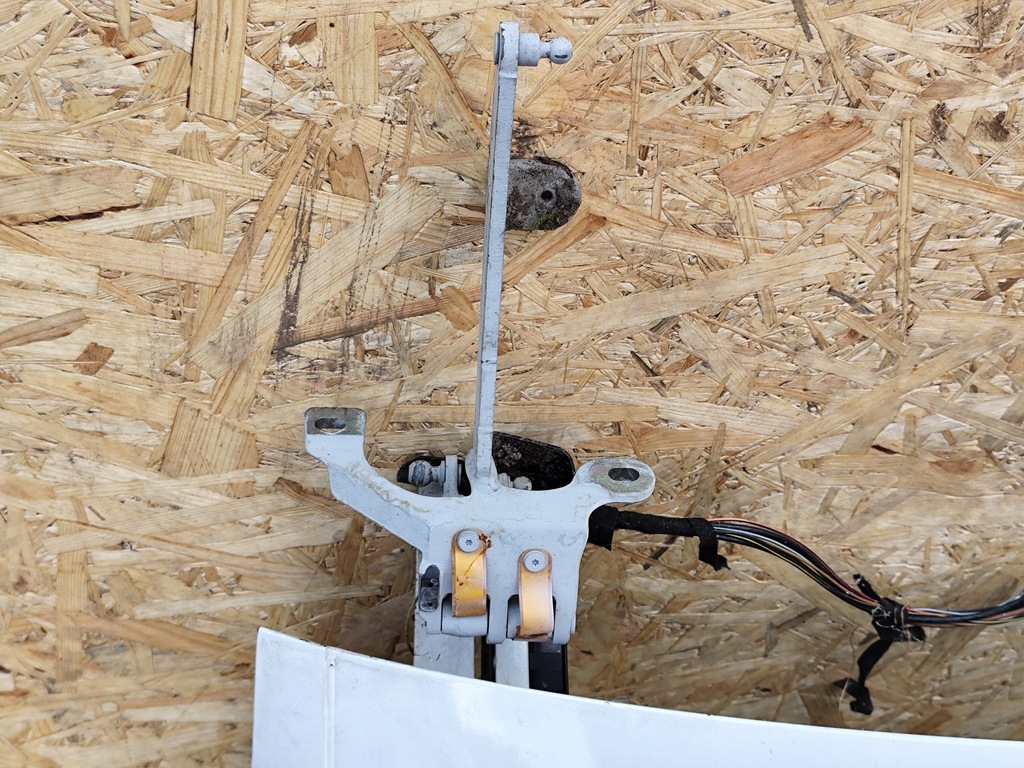 фото №5, Стекло крышка багажника задняя задняя bmw 5 f10 kombi комплектная петли дворник доставка