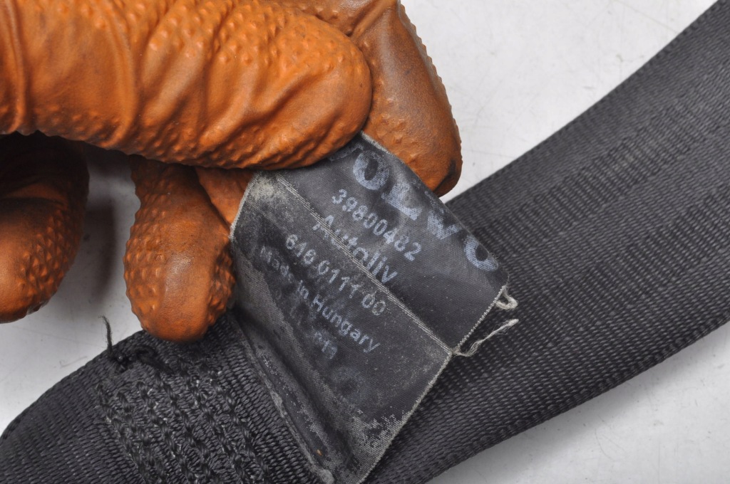 фото №4, Volvo s60 ii v60 pas безопасности правый перед передний 39800482