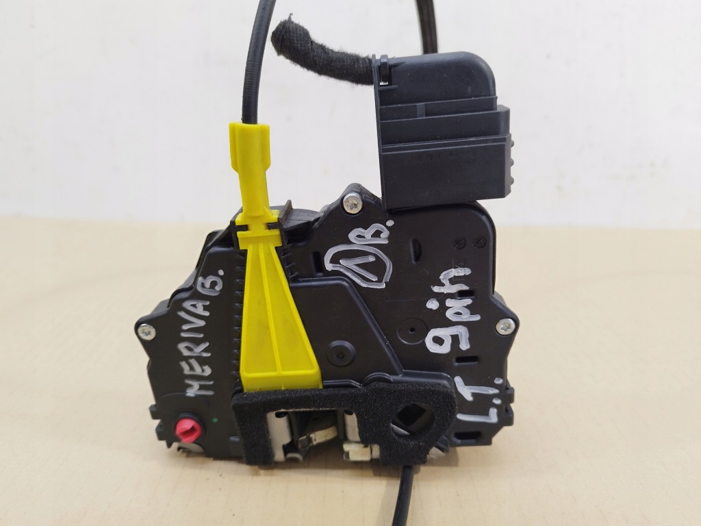 Замок дверь левый задний  задний 9 pin opel meriva ii b 13279836 lata 2010-2013 Доставка