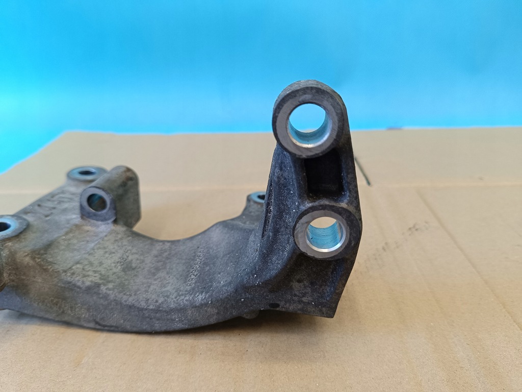 фото №6, Jeep compass 2 ii 2.4 pb 182km 4x4 2020 r кронштейн кронштейн двигуна 68298626aa