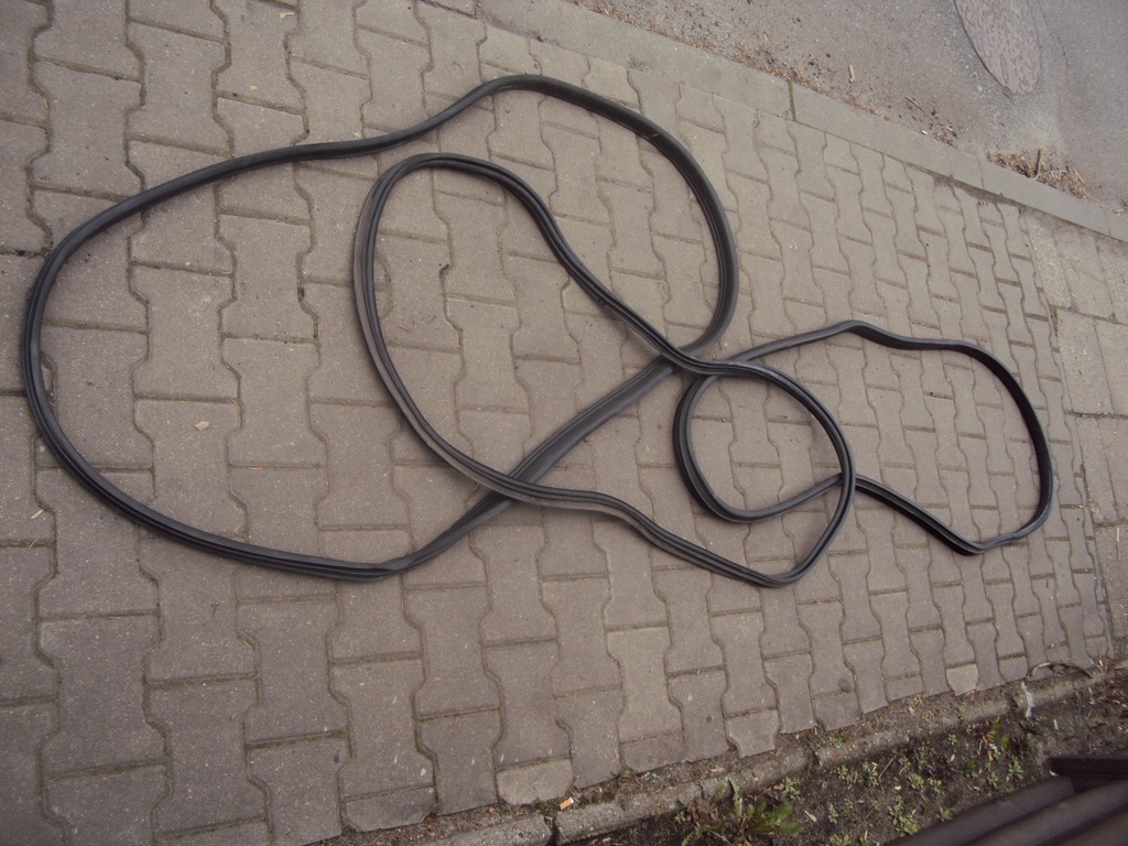 фото №1, Прокладка i дверь крышки astra iii h gtc 3-дверь