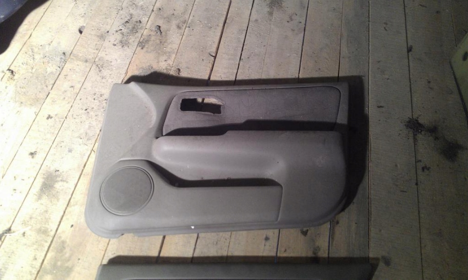 фото №1, Primera p11 - обшивка дверь правый левый перед