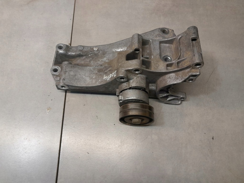 Купить Кронштейн генератора vw polo 3 1.4 16v ahw 032145169...