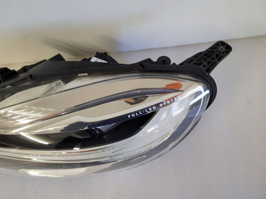 Volvo v40 рестайлинг  фара левая full led система левый 31420443 Киев