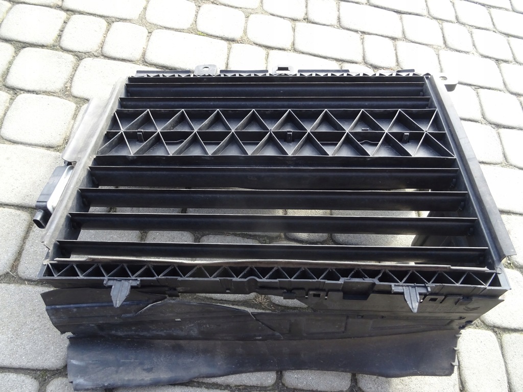 фото №5, Citroen c4 iii жалюзі шторка захист повітря впуск