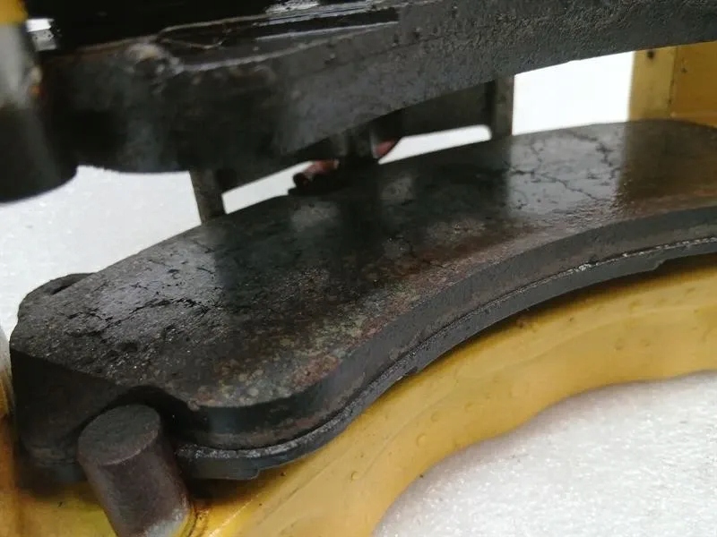 Супорт передній правий porsche 99735142832 Київ