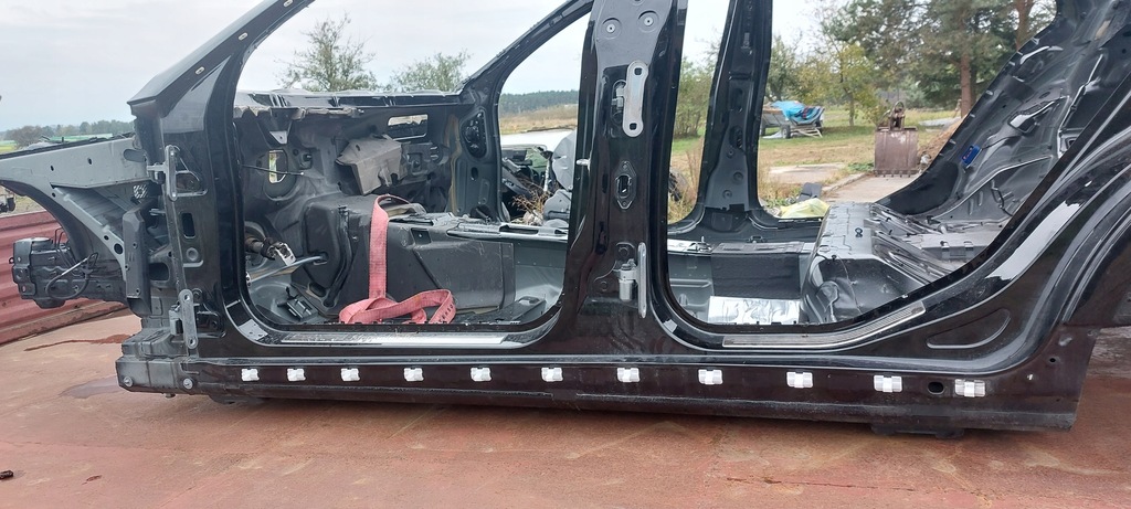 фото №1, Mercedes cls w218 sedan чверть поріг лівий