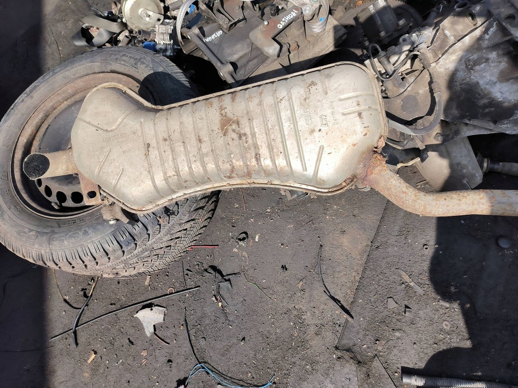 фото №8, Гаситель выхлоп audi a6 c5 2.5 tdi quattro