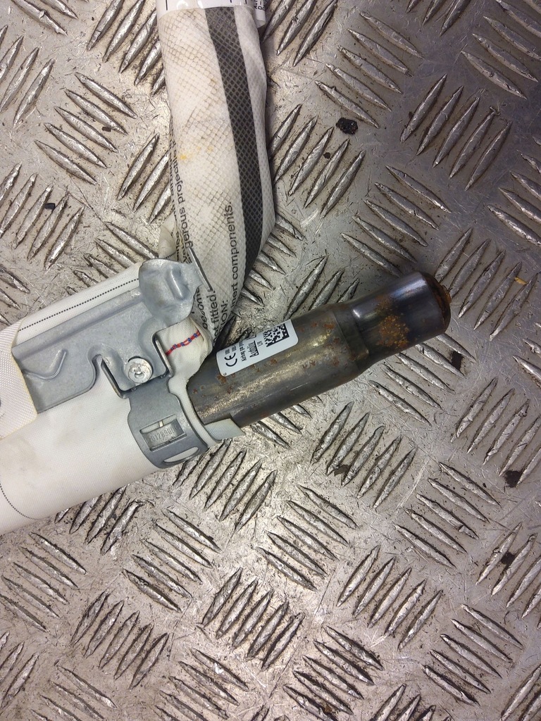 фото №7, Mercedes-benz a w176 2016 левая сторона шторка безопасности подушка безопасности