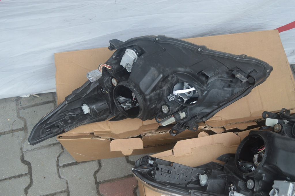 фото №12, Лампа лівий перед toyota avensis t27 lift eu avensis iii t27