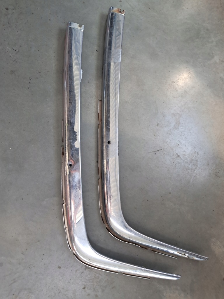 фото №1, Хром бампера правий mercedes 107 1078850901