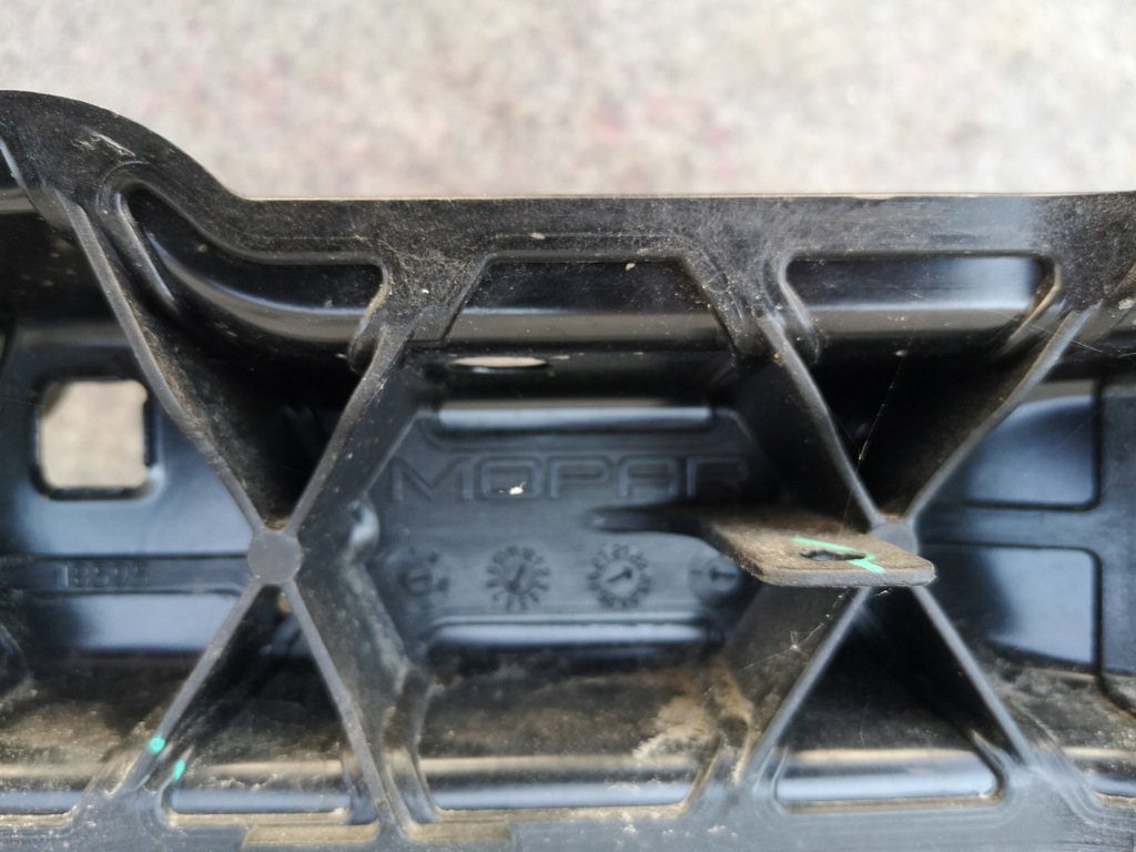 фото №10, Alfa romeo tonale гибрид pas передний радиатор цвет чёрный