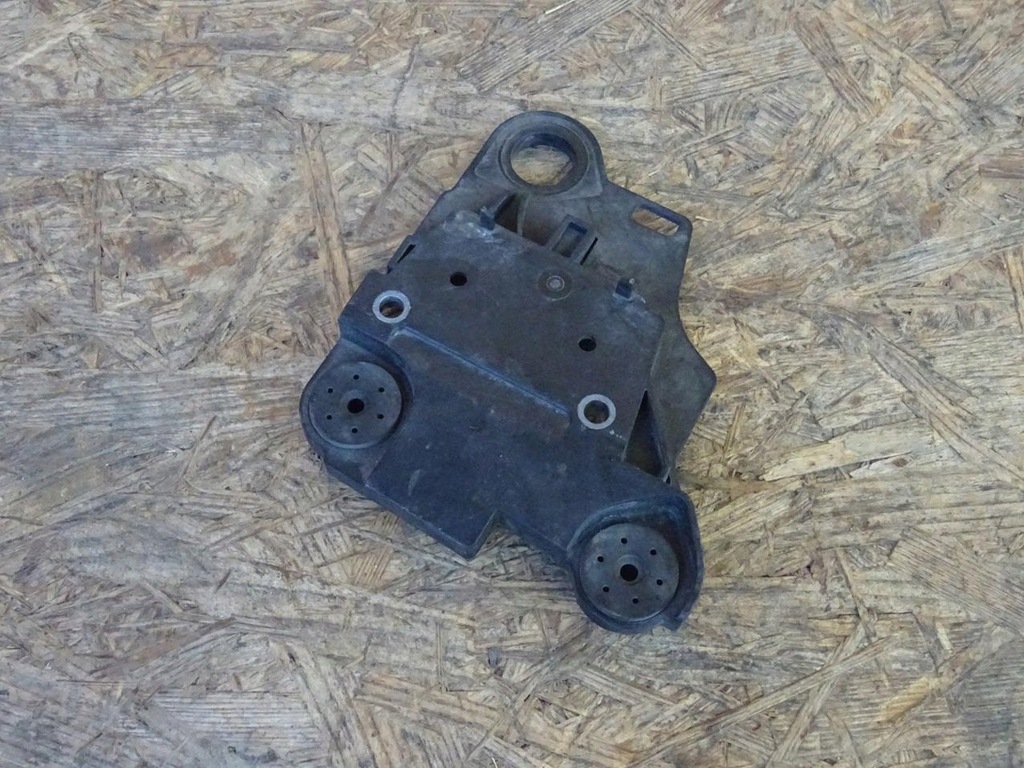 фото №7, Golf vii r audi tt 8s 2.0 tfsi кронштейн кронштейн насоса abs 5q0614235