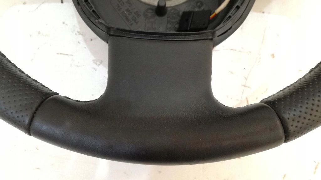 фото №11, Audi a3 8p повітропровід пелюстки перемикання прострочена 8p0124a