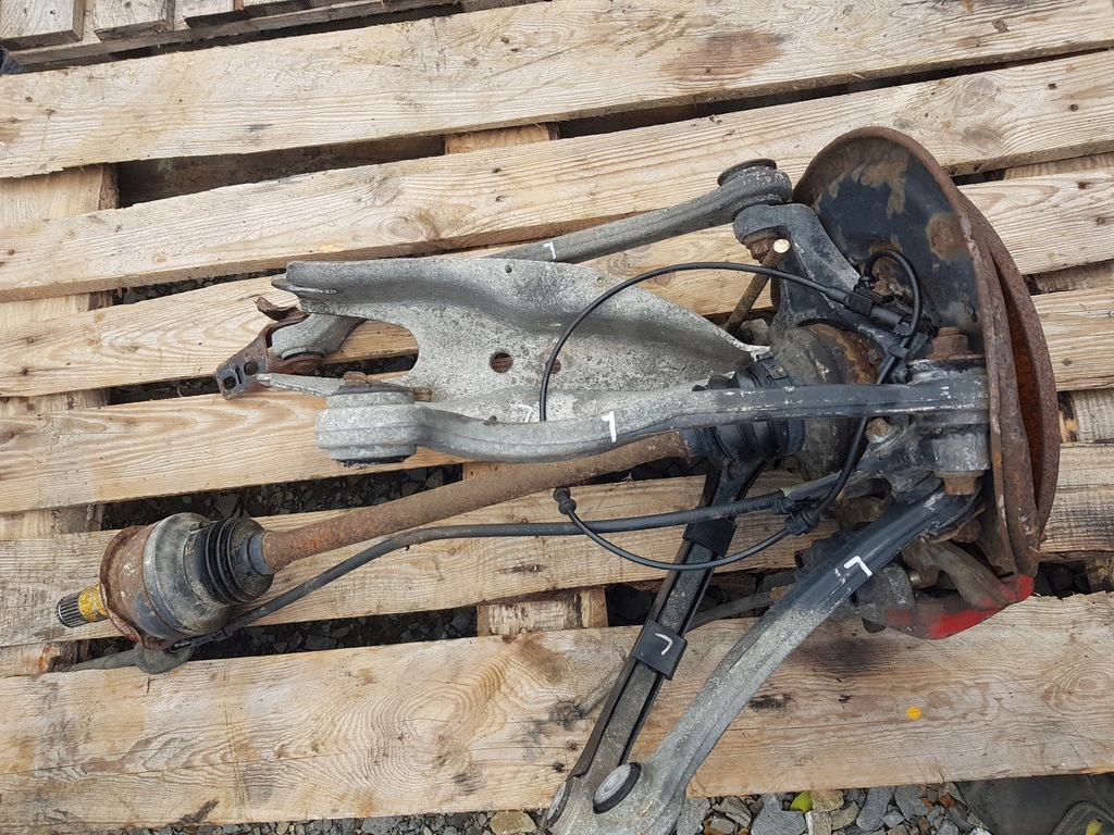 фото №1, Поворотный кулак рычаги левый задняя mercedes sl r230