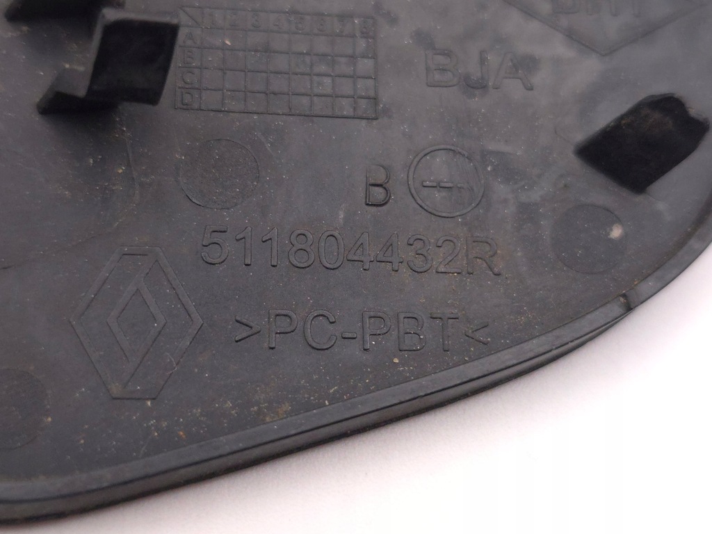 фото №5, Clio v заглушка hak бампер перед oryg