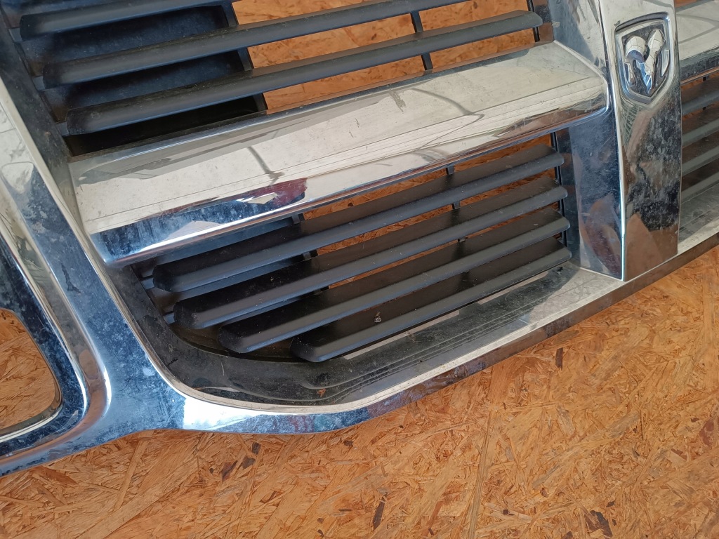 Решітка решітка  бампера перед решітка радіатора 5kh12trmae dodge nitro 07-11 в Україні