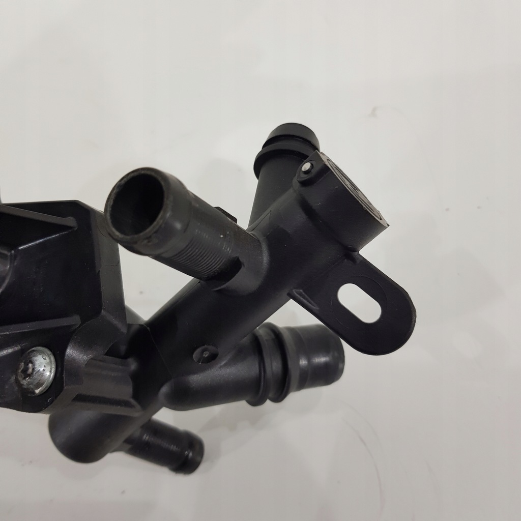 фото №4, Корпус термостата renault 0.9 tce 110606217r