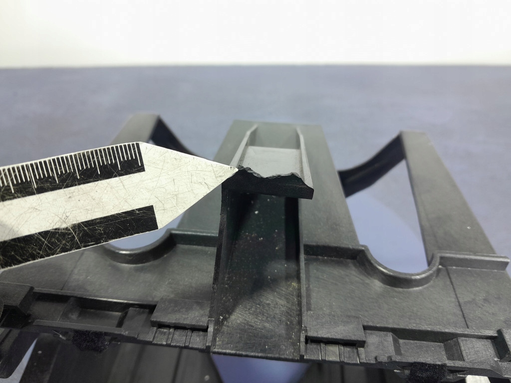 фото №4, Ford kuga mk1 рамка корзина радио навигации 3m51-18a998-ba