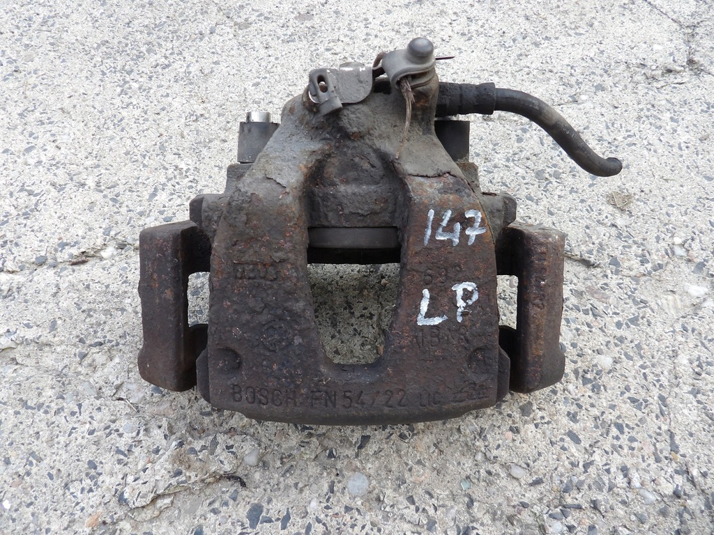 фото №1, Alfa romeo 147 суппорт тормозной левый перед