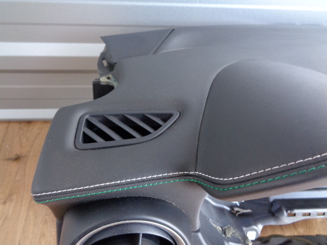 фото №2, Alfa romeo stelvio qv панель приладів консоль шкіра org.