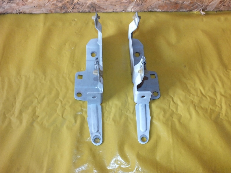 фото №1, Wind направляющая кронштейн крыла перед левая правое