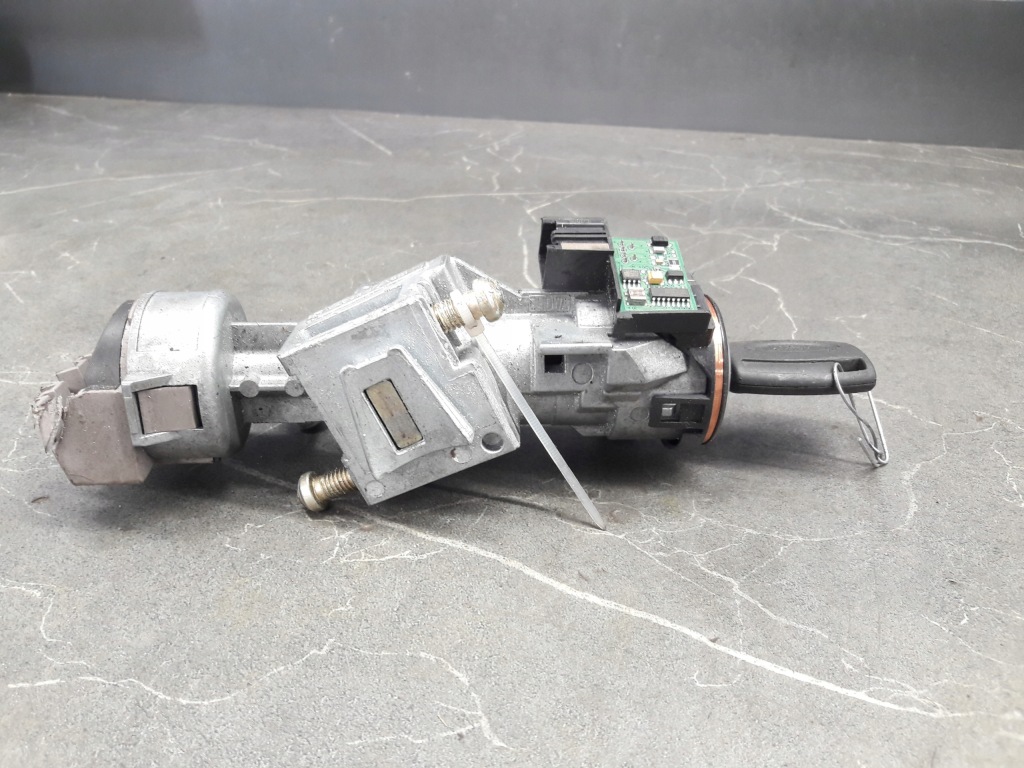 фото №1, 3m513f880ac замок запалювання ключ ford focus mk2