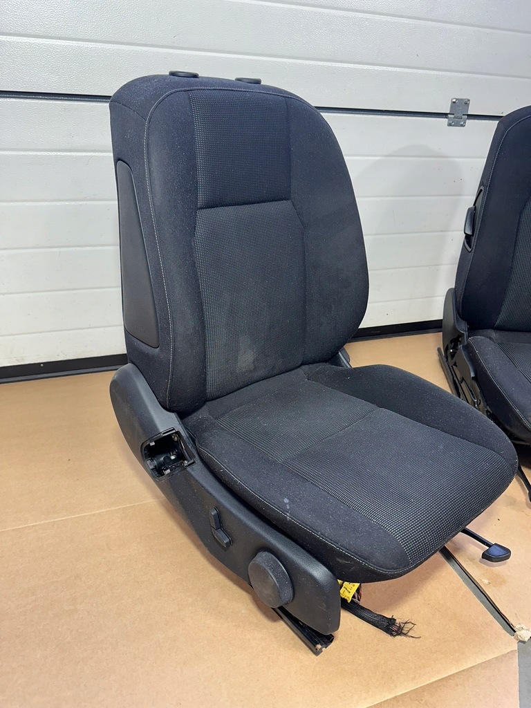 фото №6, Сидіння передні, сидіння перед, матеріал правий, лівий mercedes c klasa w204