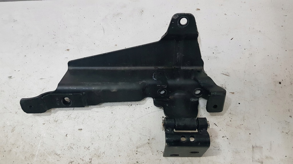 фото №1, Петля решётка капот man tgl tgs 81611455004