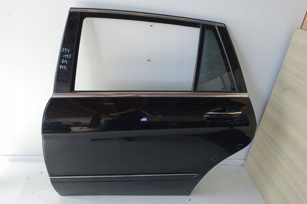 фото №7, Mercedes w251 дверь левый задняя задние левая 197 long