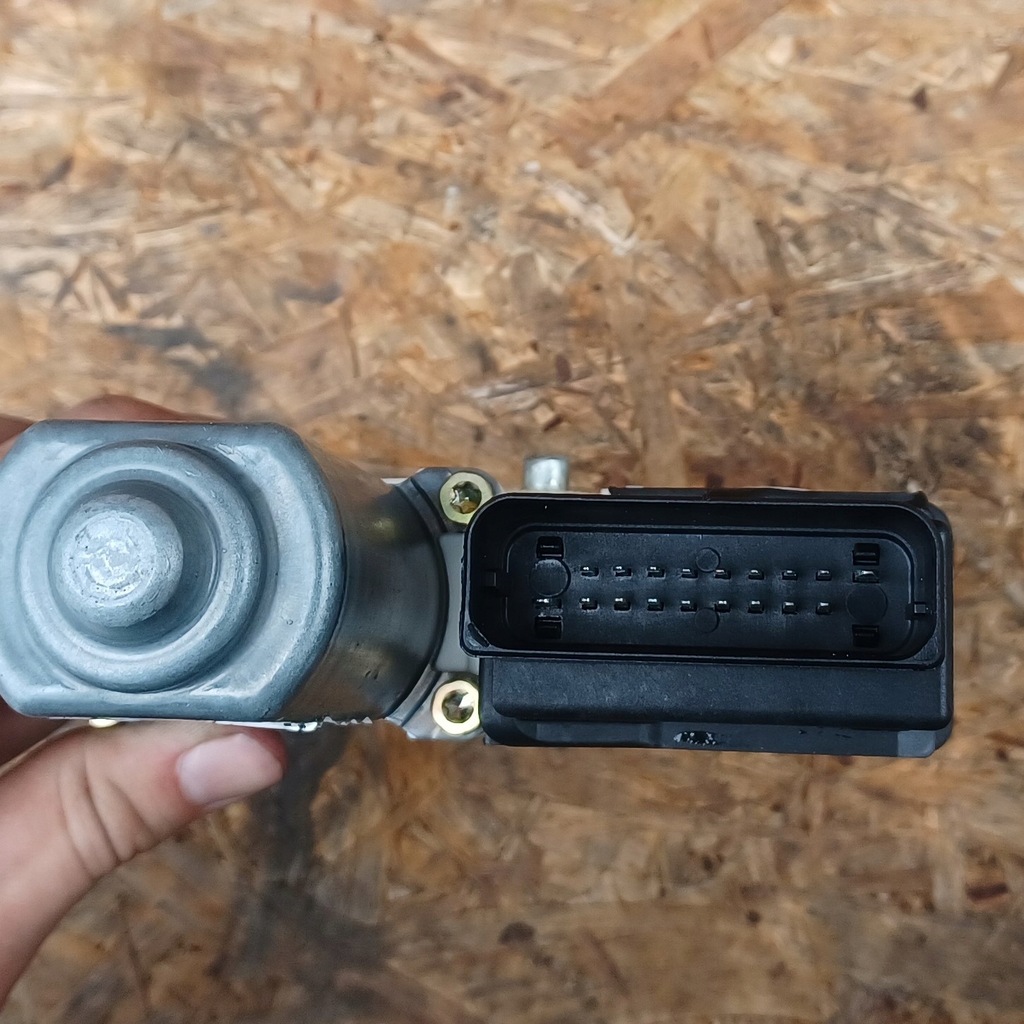 фото №6, Vw touran i моторчик скло правий задня 1k0959704b