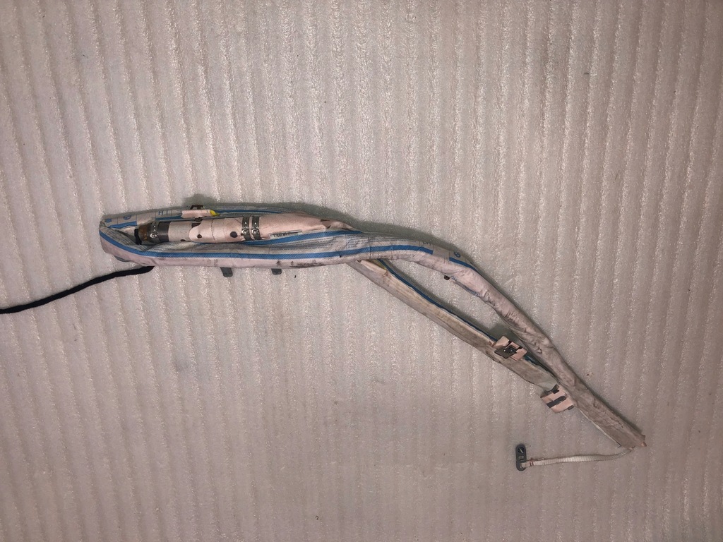 фото №1, Bmw f10 шторка безпеки права