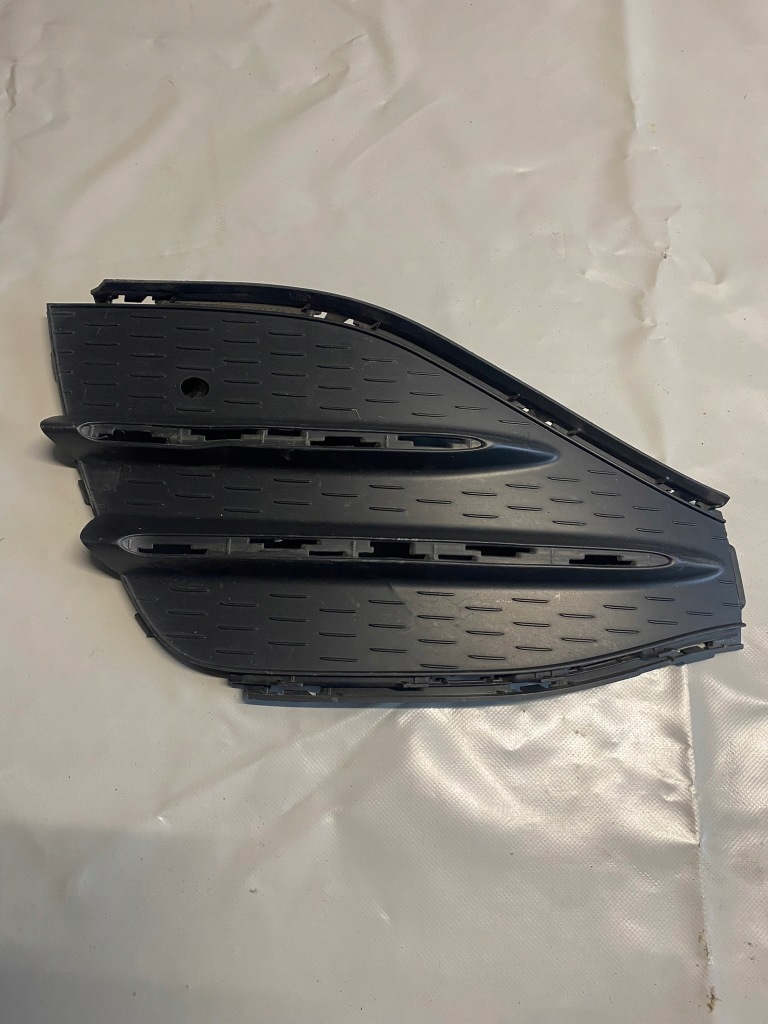 фото №1, Mercedes gla w247 amg 19r- решітка бампера ліва