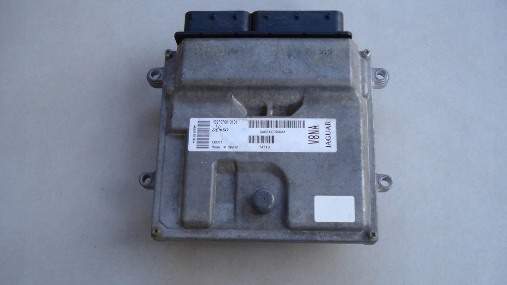 фото №1, Бортовой компьютер 6w8314c568aa v8na jaguar xk x150 4.2
